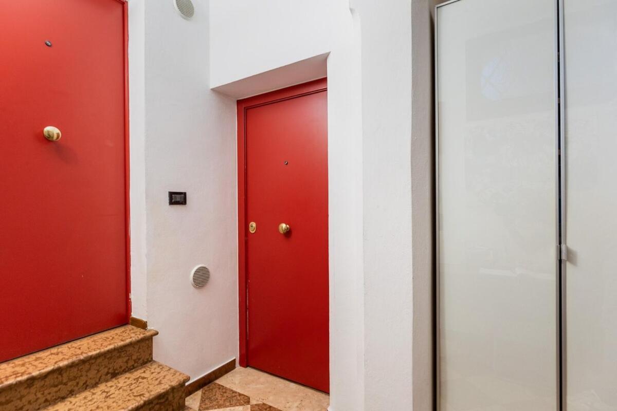 Monolocale Sui Tetti Di Bologna - Via Indipendenza Apartman Kültér fotó