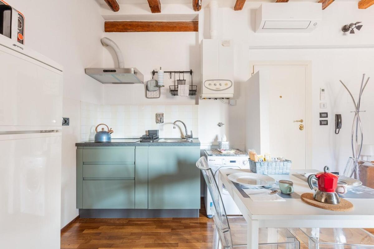Monolocale Sui Tetti Di Bologna - Via Indipendenza Apartman Kültér fotó
