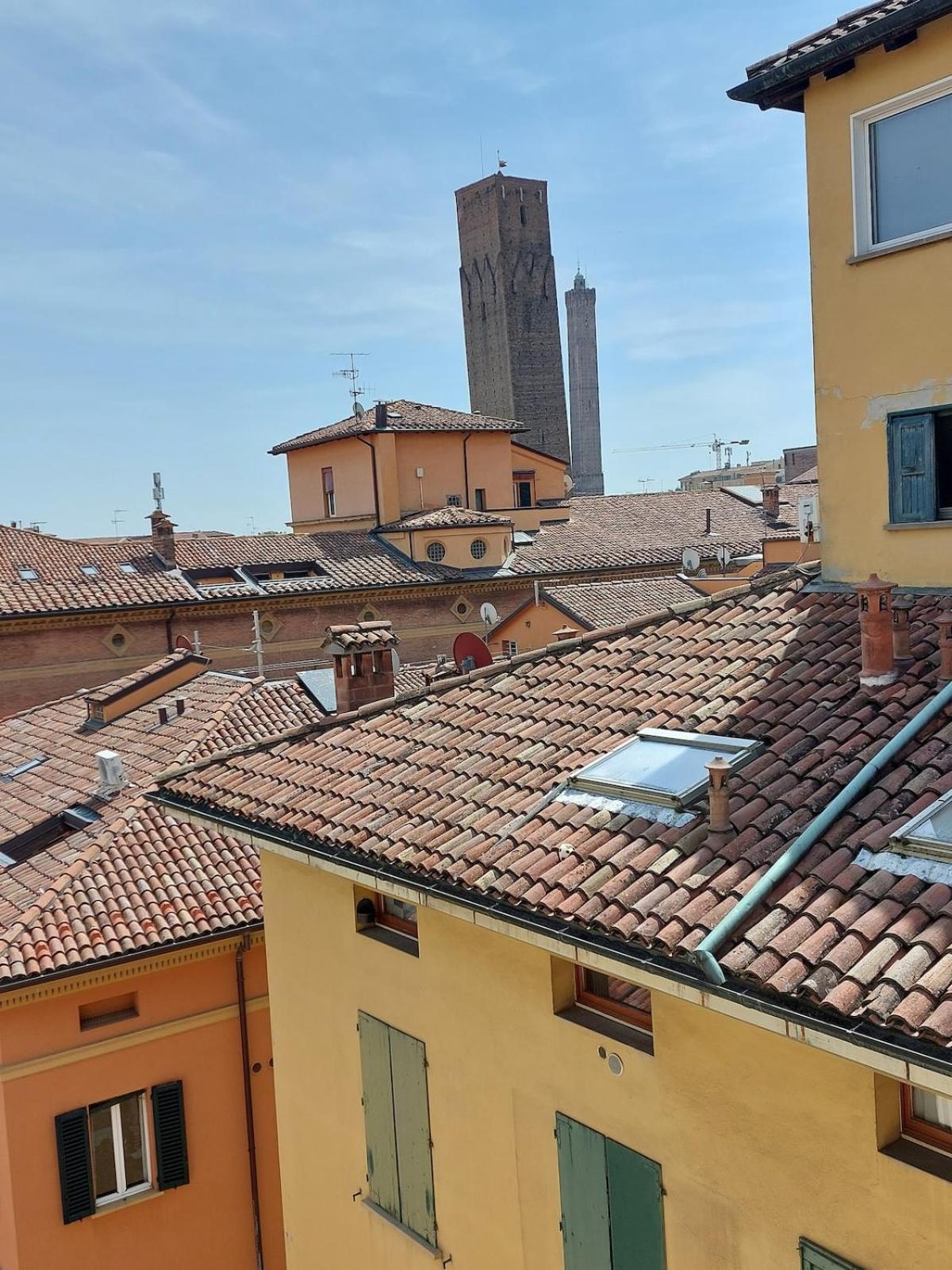 Monolocale Sui Tetti Di Bologna - Via Indipendenza Apartman Kültér fotó