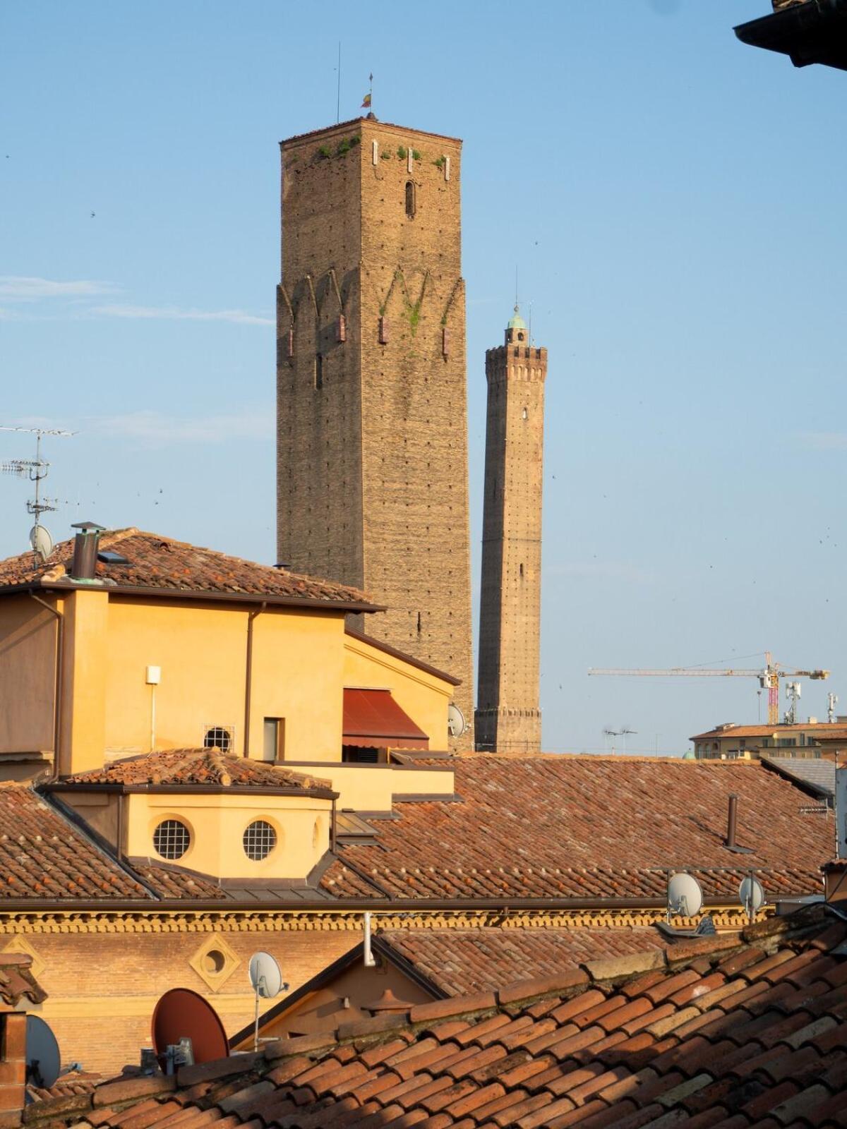 Monolocale Sui Tetti Di Bologna - Via Indipendenza Apartman Kültér fotó